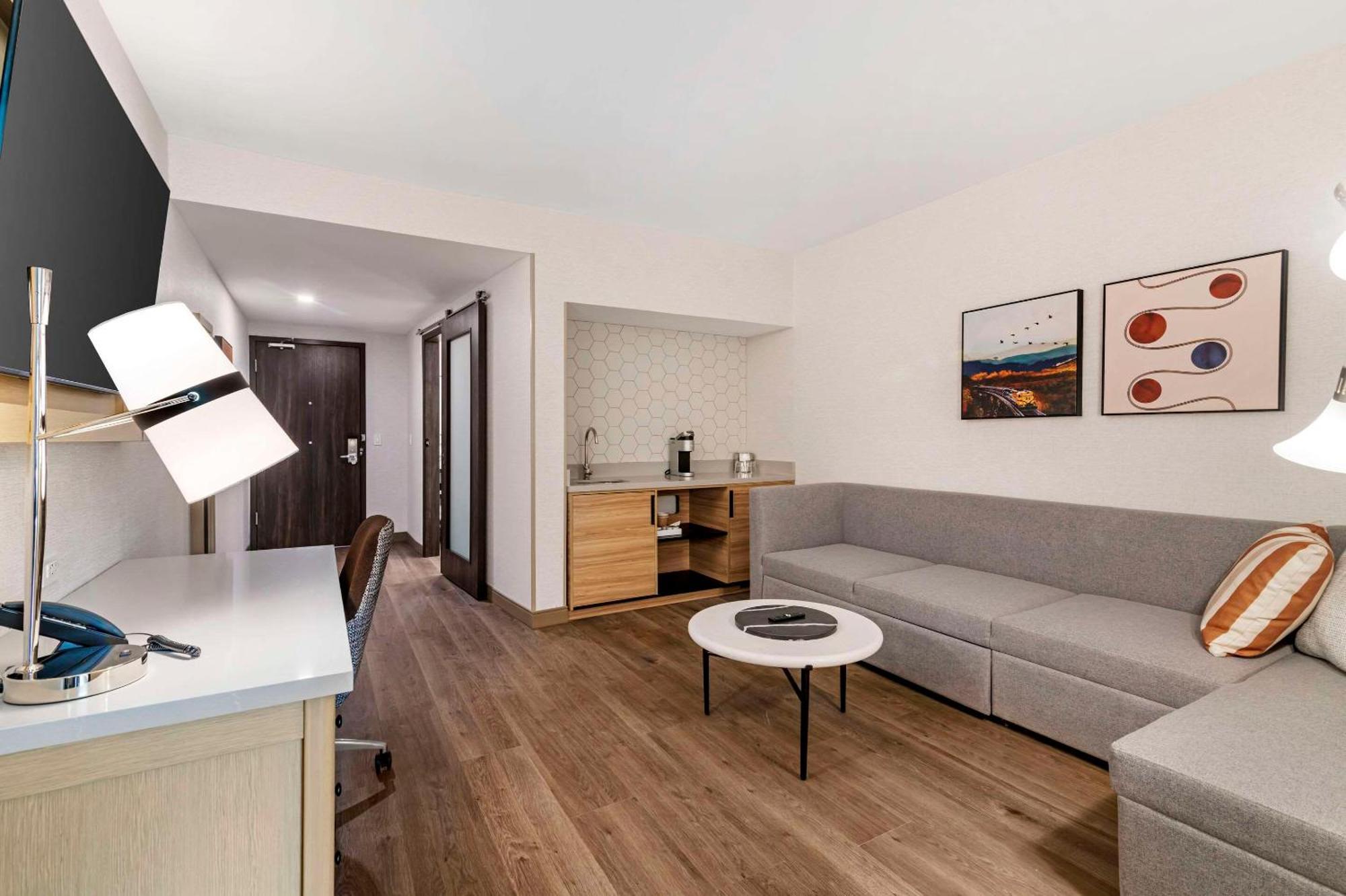 Cambria Hotel Норд Конуей Екстериор снимка